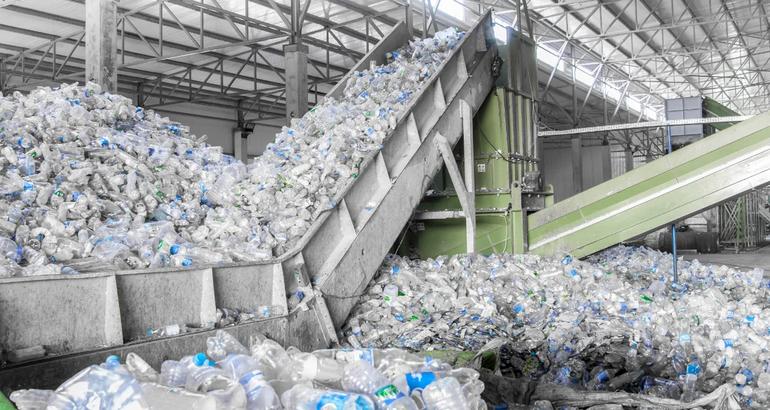 Slovakya’nın depozito iade sistemi, akıllı şehirlerin sürdürülebilirlik hedeflerine ulaşmaları için harika bir örnek teşkil ediyor. Plastik ve metal atıkların geri dönüşümü, hem çevresel hem de ekonomik anlamda önemli kazanımlar sağlıyor.
