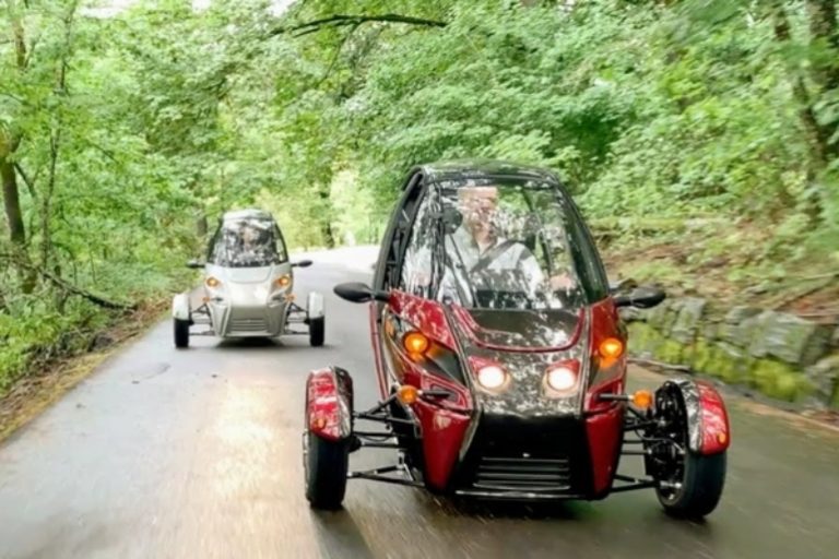 Virginia’da Elektrikli Araçlar İçin Yenilikçi Pilot Proje Virginia'da elektrikli araçların pilot projesi ile sürdürülebilir ulaşım çözümleri